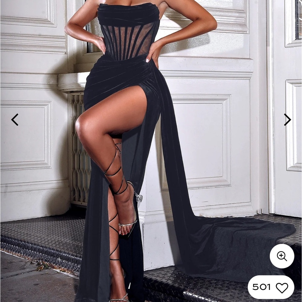 Elegant Velvet Corset Black Maxi Dress​